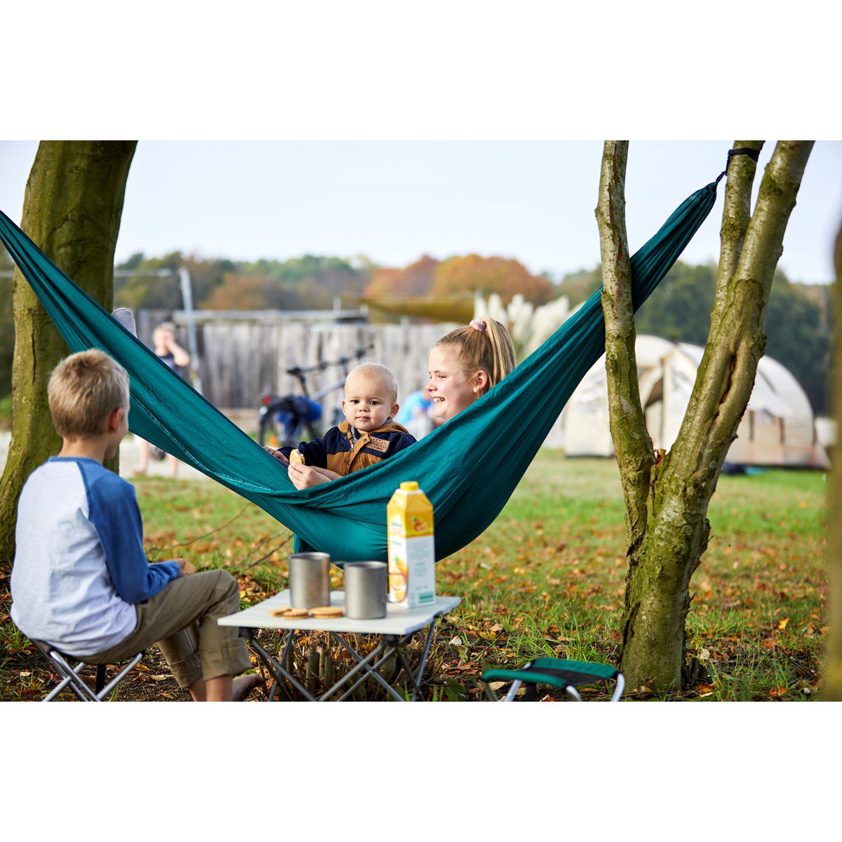 High Peak Hammock for 2 Persons – With Mosquito Net